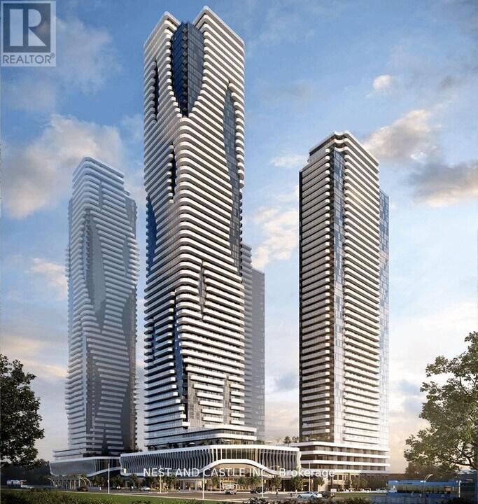 8 Interchange Wy in Vaughan, ON - Building Photo