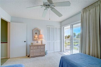 5532 NE Gulfstream Way in Stuart, FL - Building Photo - Building Photo