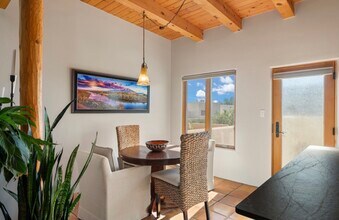 3227 La Paz Ln in Santa Fe, NM - Building Photo - Building Photo