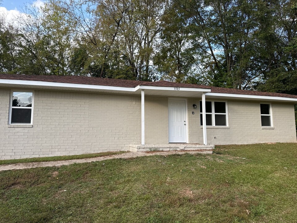 3585 Fair St in Macon, GA - Building Photo