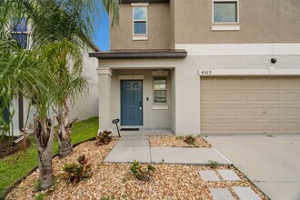 4529 Eternal Prince Dr in Sun City Center, FL - Building Photo - Building Photo