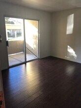 2300 E Silverado Ranch Blvd, Unit 1007 in Las Vegas, NV - Building Photo - Building Photo