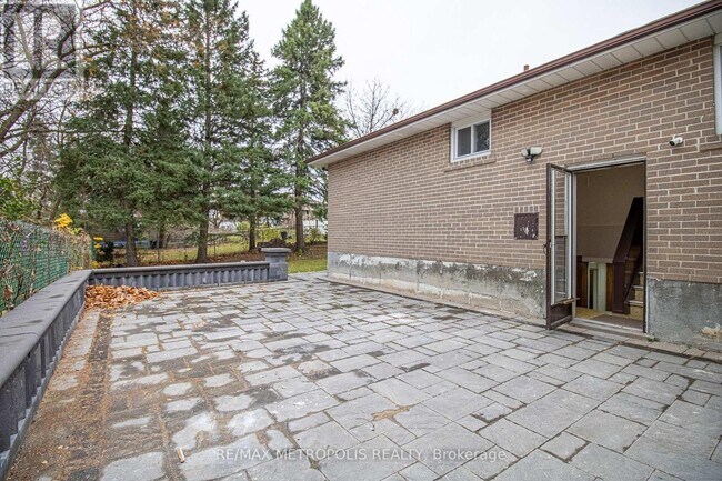 37 Albacore Crescent in Toronto, ON - Building Photo - Building Photo