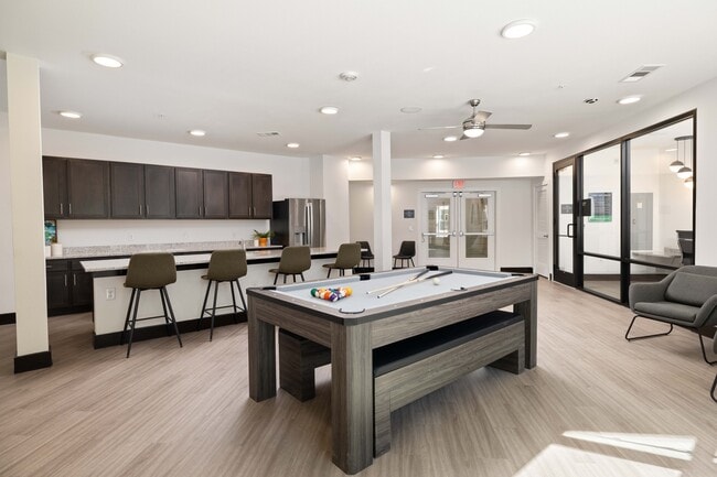 Henderson on Reinli in Austin, TX - Building Photo - Building Photo