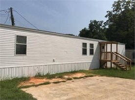 111 W Rowan St in West Monroe, LA - Building Photo