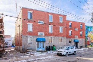 835 William-Macdonald St in Lachine, QC - Building Photo