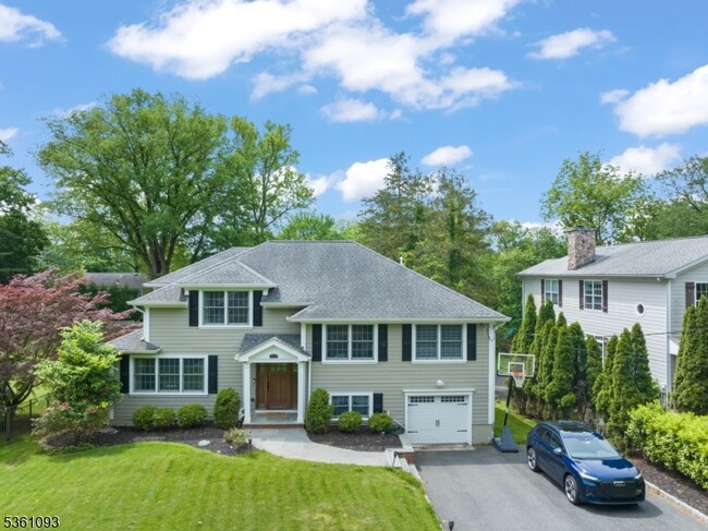 property at 122 Hobart Ave
