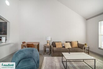 3010 Eden Ave in Cincinnati, OH - Foto de edificio - Building Photo