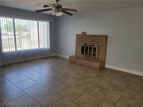 1700 N Timber Ln in Las Vegas, NV - Building Photo - Building Photo