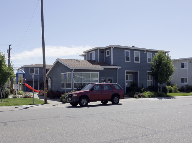 Mercy Village Folsom in Folsom, CA - Building Photo - Building Photo