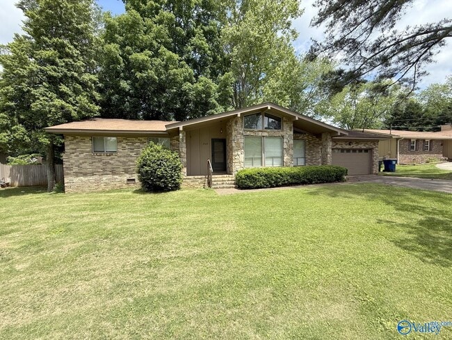 property at 2509 Excalibur Dr SE