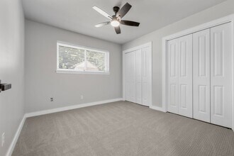 9730 Wickenburg Dr in Houston, TX - Building Photo - Building Photo