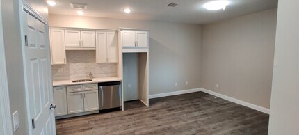 191 N Common St, Unit #308 in Lynn, MA - Building Photo - Building Photo