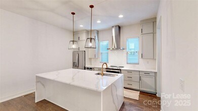 4019 Plaza Row Ct in Charlotte, NC - Building Photo - Building Photo