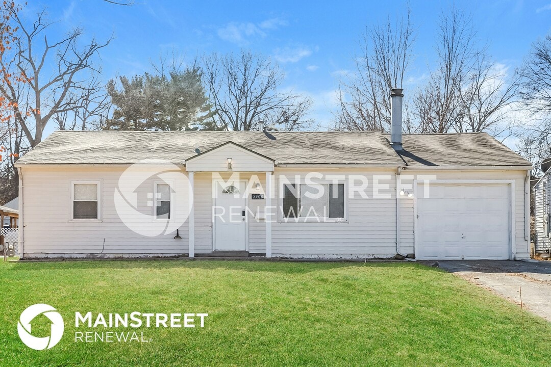 2403 NE Pursell Rd in Kansas City, MO - Building Photo