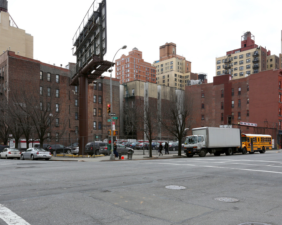 460 10th Ave in New York, NY - Foto de edificio