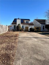 4116 May Cox Ct in Virginia Beach, VA - Building Photo - Building Photo