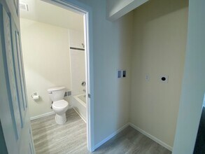 3 Bedroom Condo in Milwaukee, WI - Building Photo - Building Photo