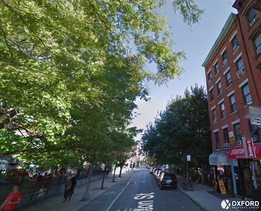 127 Stanton St in New York, NY - Foto de edificio