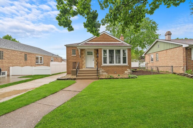 9330 S Central Park Ave in Evergreen Park, IL - Foto de edificio - Building Photo