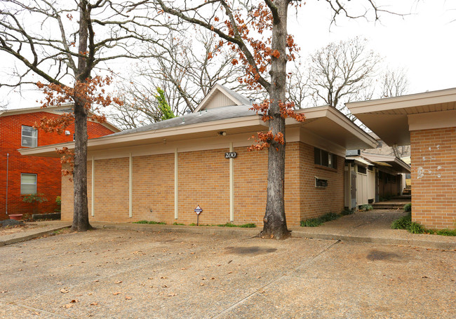 Tiki Apartments in Little Rock, AR - Foto de edificio - Building Photo