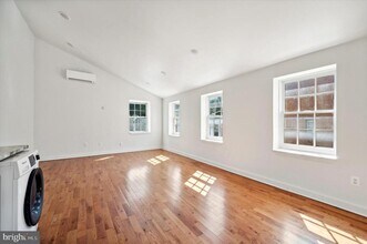 5011 Germantown Ave in Philadelphia, PA - Building Photo - Building Photo