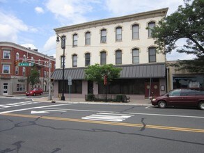 200 W Main St in Somerville, NJ - Building Photo - Building Photo