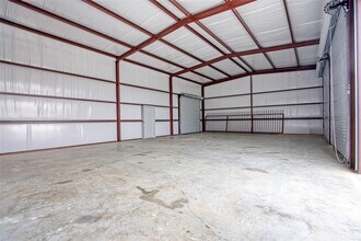 13051 Pleasant Valley Dr in Rosharon, TX - Building Photo - Building Photo