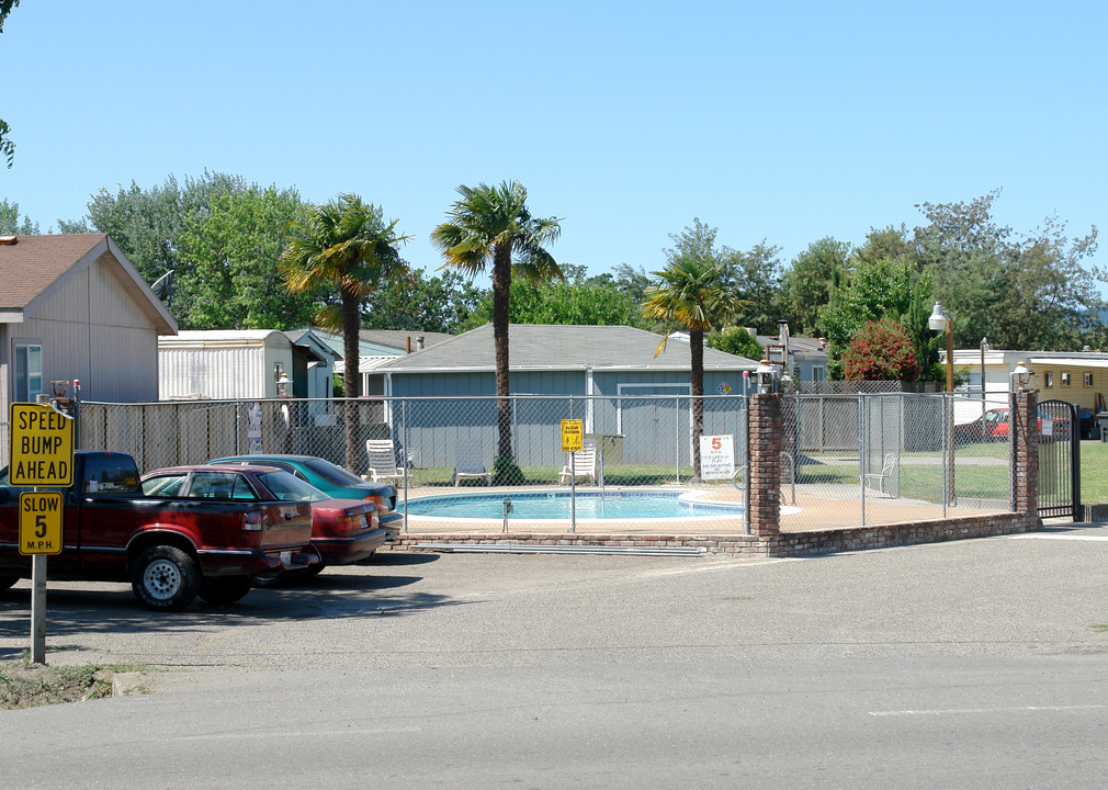 Evergreen Mobile Home Park in Windsor, CA - Building Photo