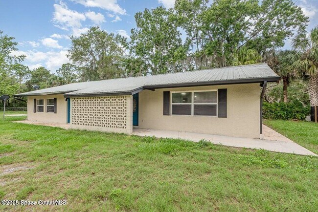 4085 Cypress Bend in Geneva, FL - Building Photo - Building Photo