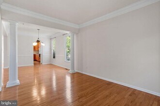 50 Greylynne Dr in Princeton, NJ - Building Photo - Building Photo