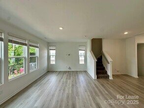 1556 Blanche St in Charlotte, NC - Building Photo - Building Photo
