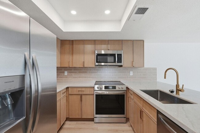 property at 122 S Hardy Dr