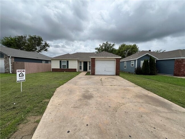 property at 609 Marigold Ave
