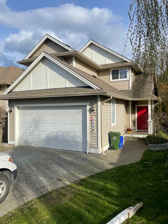 5354 Teskey Rd in Chilliwack, BC - Building Photo