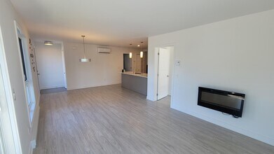 866 Anne-Hébert Rue in Terrebonne, QC - Building Photo - Building Photo