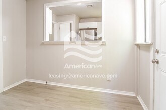 2456 N Cheyenne Ave in Tulsa, OK - Foto de edificio - Building Photo