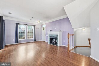 11598 Cavalier Landing Ct in Fairfax, VA - Building Photo - Building Photo