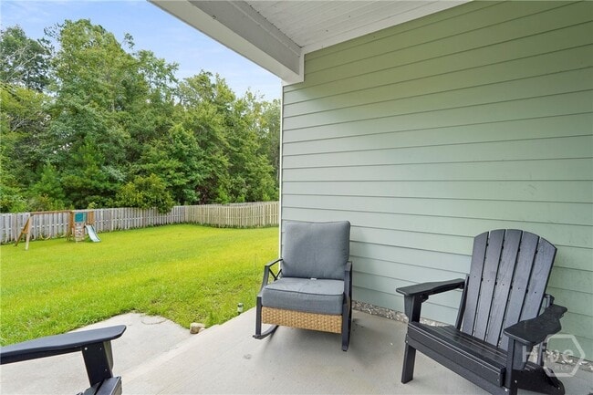 property at 41 Gypsea Ln