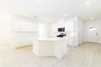 581 Crystal Dr in Prairie Grove, AR - Foto de edificio - Building Photo