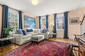16 Waldron Ct in Marblehead, MA - Building Photo - Building Photo