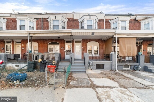 property at 1249 Kenwood Ave