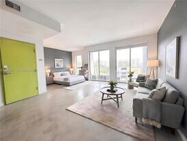 765 NW 1st St, Unit 301 in Miami, FL - Building Photo