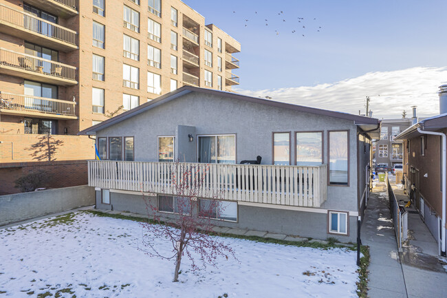 1910 29th St SW in Calgary, AB - Building Photo - Building Photo