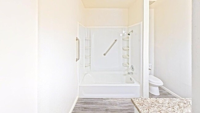 Countryside Apartments in Clovis, CA - Foto de edificio - Building Photo