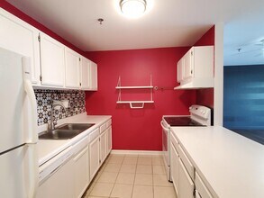 3255 Kirchoff Rd in Rolling Meadows, IL - Building Photo - Building Photo