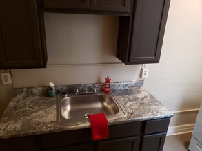 Grasmere Apartments in East Cleveland, OH - Foto de edificio - Building Photo