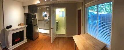 1420 Chilco St, Unit 1420 ADU in Menlo Park, CA - Building Photo - Building Photo