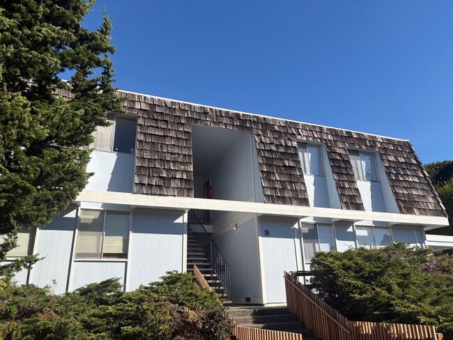 property at 9 15th St