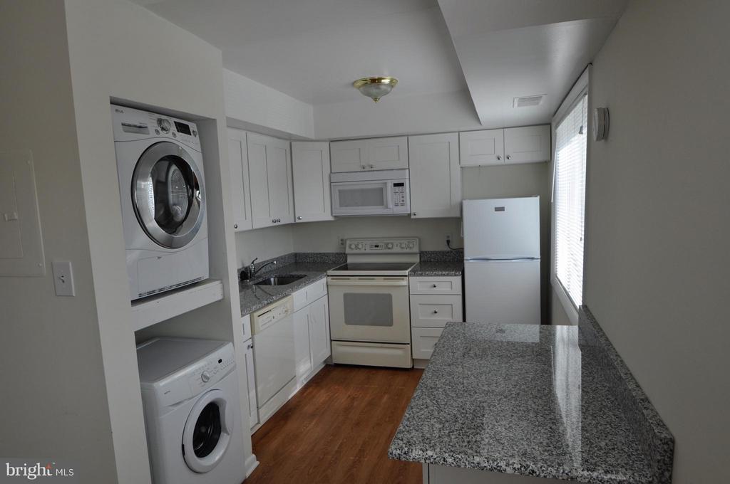 3320 S 28th St in Alexandria, VA - Building Photo